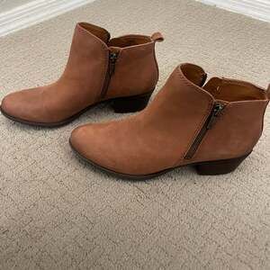 Lucky Brand Basel Leather Toffee Double Zipper Ankle Boots